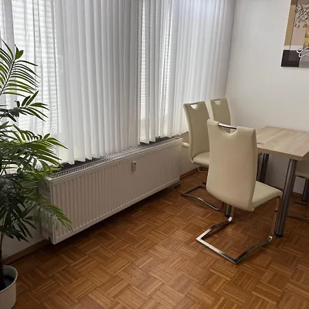 Vorstadt Naehe Petersberg アパート